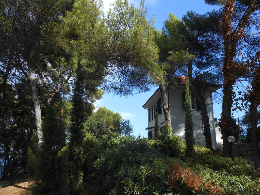 Torre Alpicella Holiday Home, A Scenic Escape Into Nature And Relaxation Diano Marina Exteriör bild